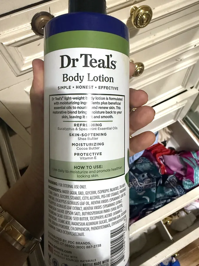 Fotografía de la lista de ingredientes de Dr Teal’s Body Lotion — Eucalyptus & Spearmint